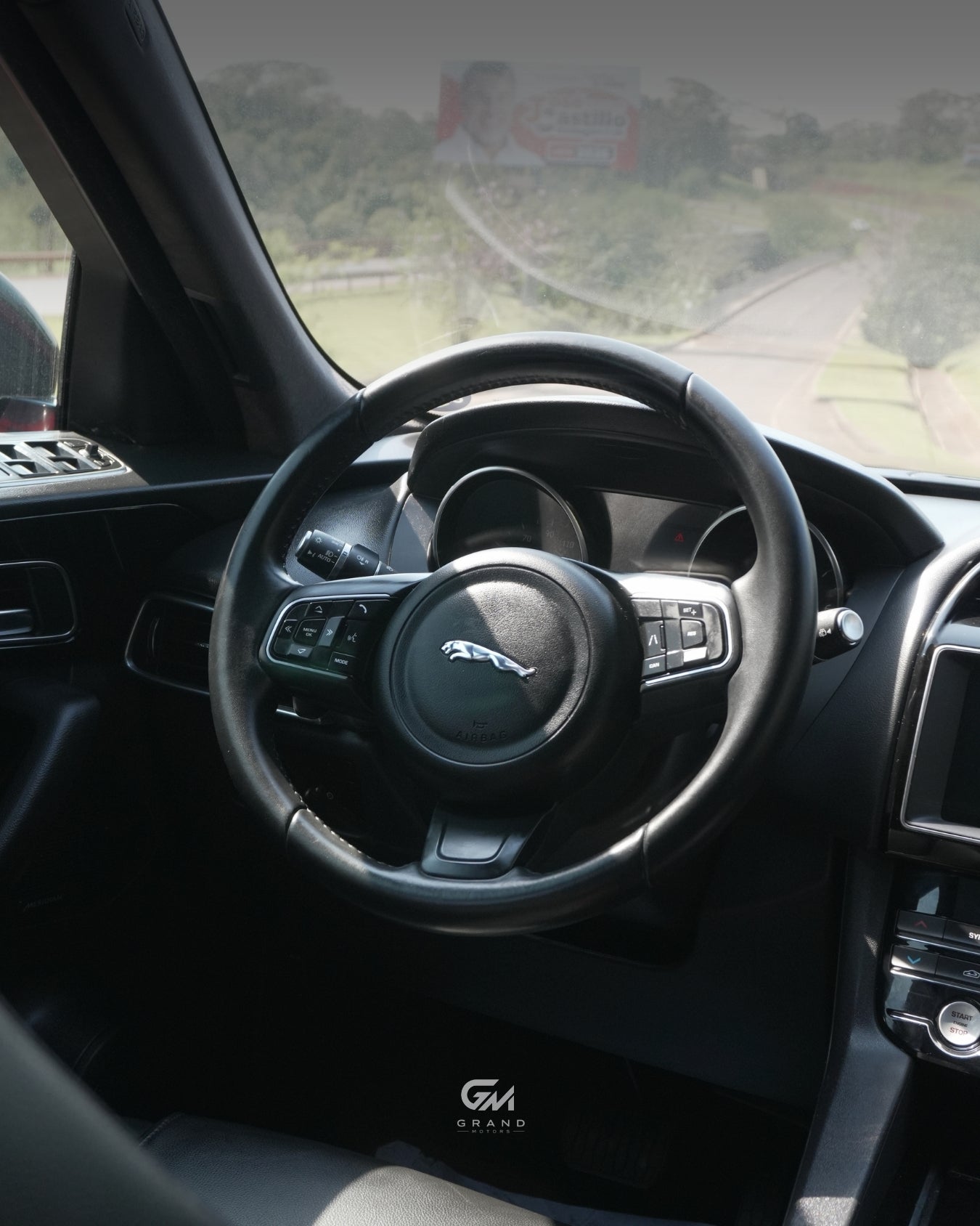 Jaguar F-PACE 2020