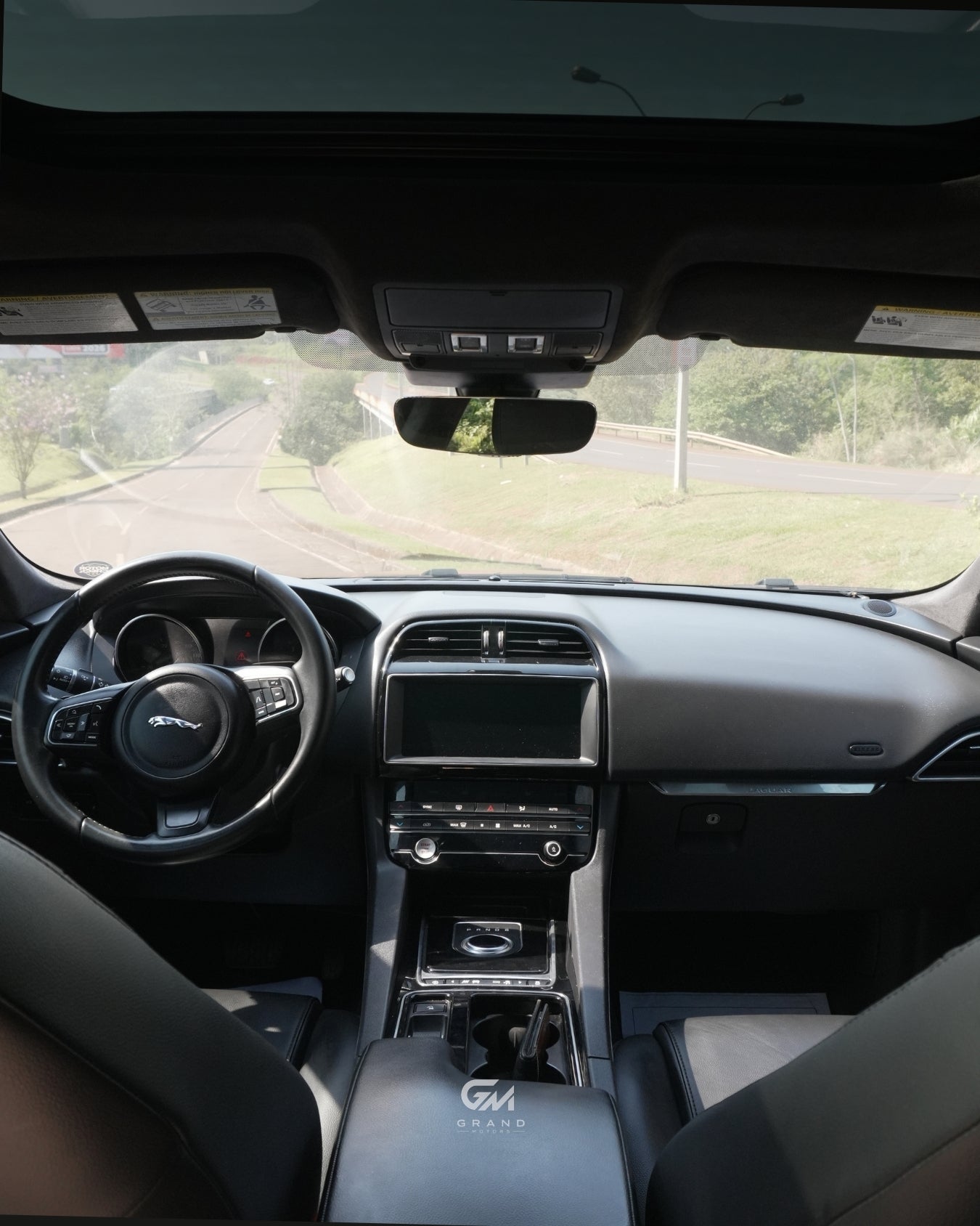Jaguar F-PACE 2020