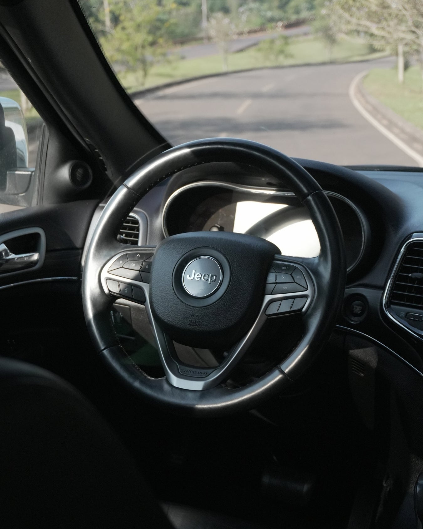 GRAND CHEROKEE LIMITED | 2021
